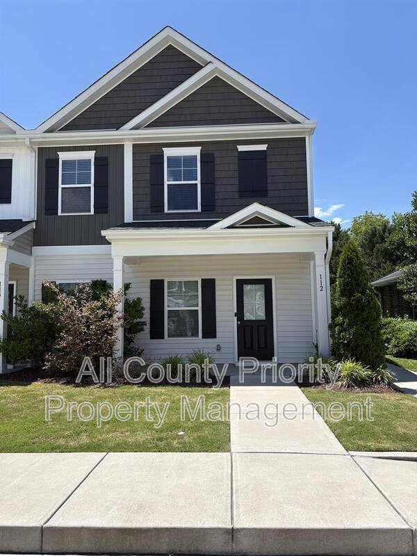 Townhouse for rent at 112 Boykin Ave, Selma, NC 27576