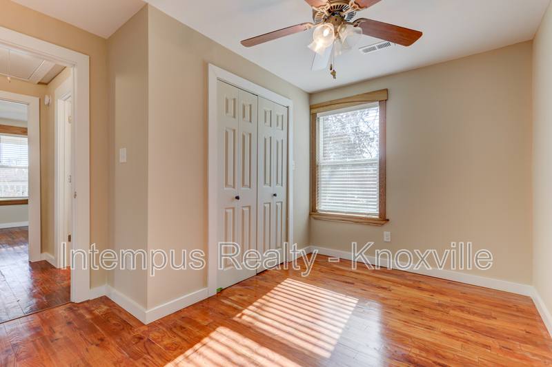 House for rent at 605 Booth St, Knoxville, TN 37919