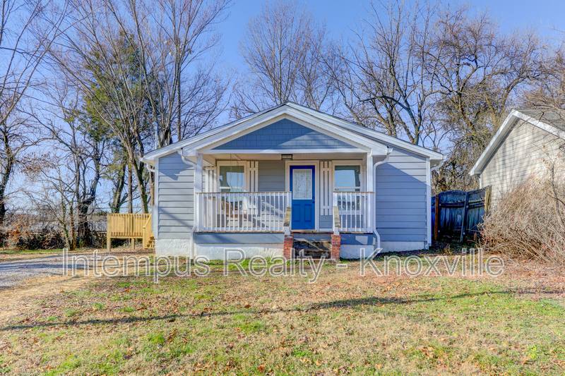 House for rent at 605 Booth St, Knoxville, TN 37919