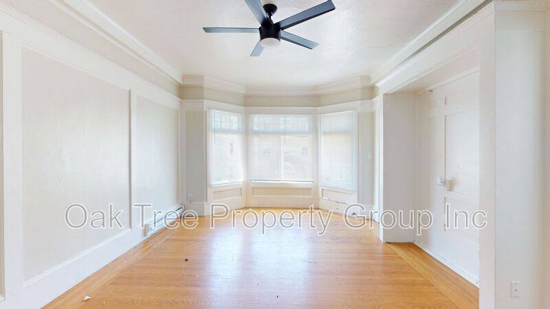 House for rent at 1502 Alice St #9, Oakland, CA 94612