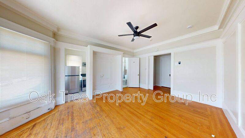 House for rent at 1502 Alice St #9, Oakland, CA 94612