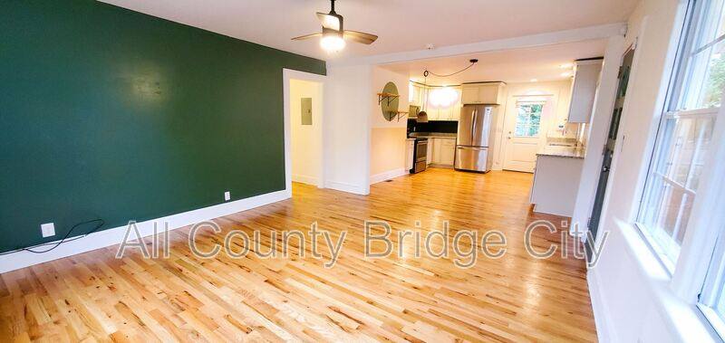 House for rent at 4 Hall Rd, Greenville, SC 29609