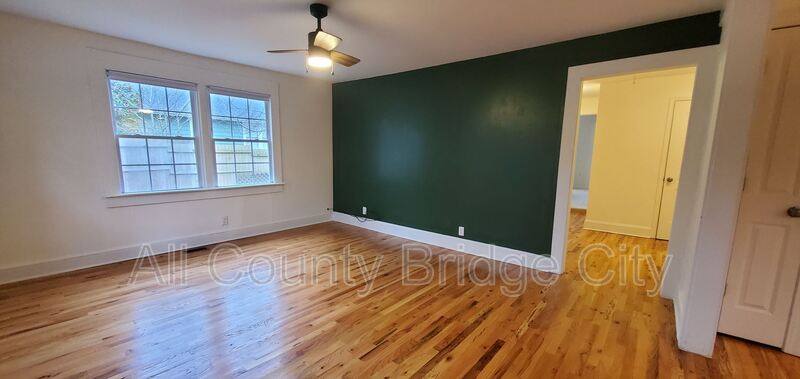 House for rent at 4 Hall Rd, Greenville, SC 29609