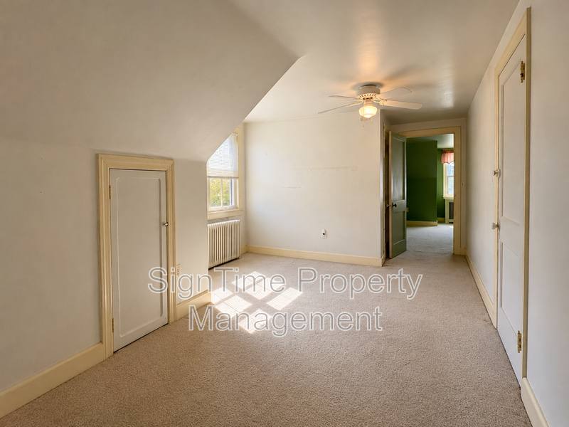 Apartment for rent at 231 N Cleveland Ave #5, Hagerstown, MD 21740