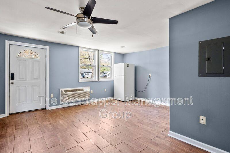 Apartment for rent at 2169 Eleanor Dr #B, Charleston, SC 29406