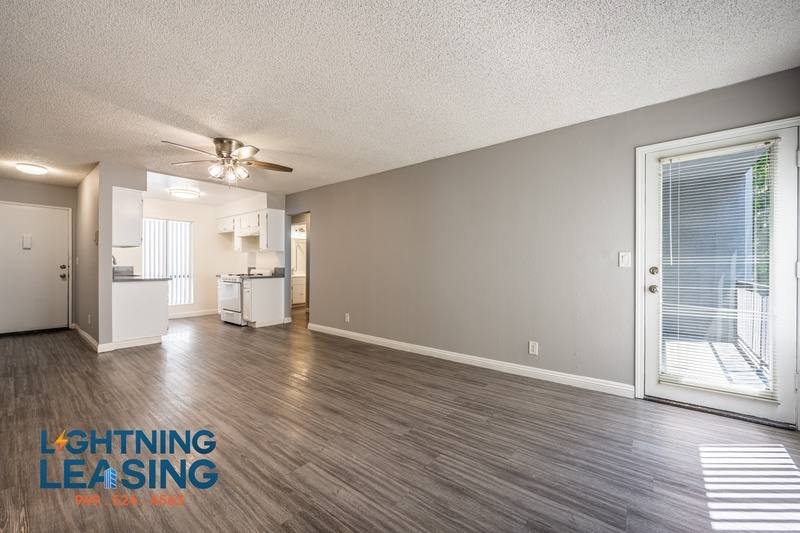 Apartment for rent at 14201 Victory Blvd #217, Van Nuys, CA 91401