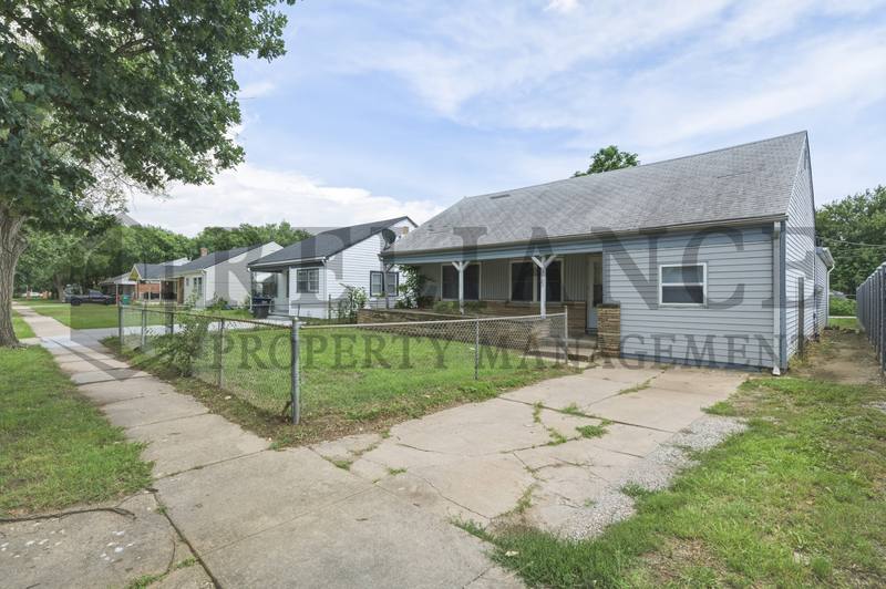 House for rent at 3123 W Douglas Ave, Wichita, KS 67213
