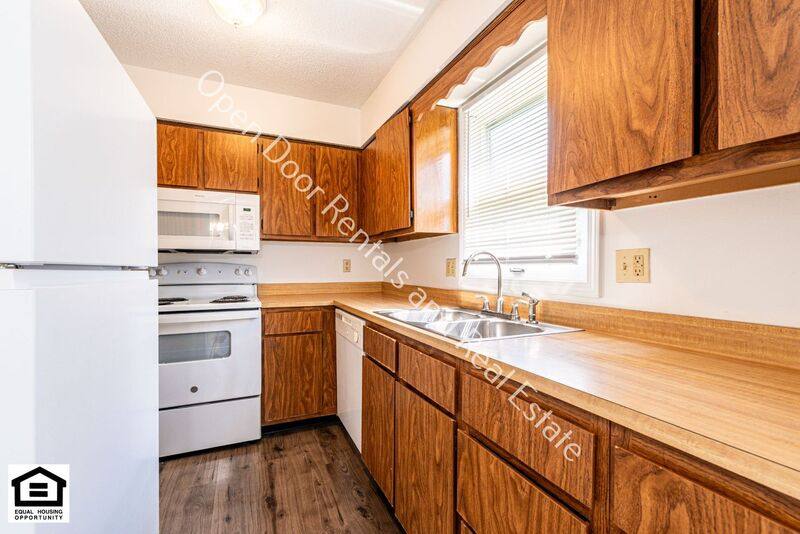 Apartment for rent at 5007 Vermont Lane, Fort Wayne, IN 46815
