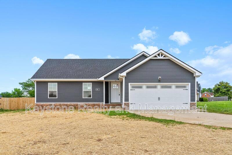 House for rent at 3800 Roscommon Way, Clarksville, TN 37040