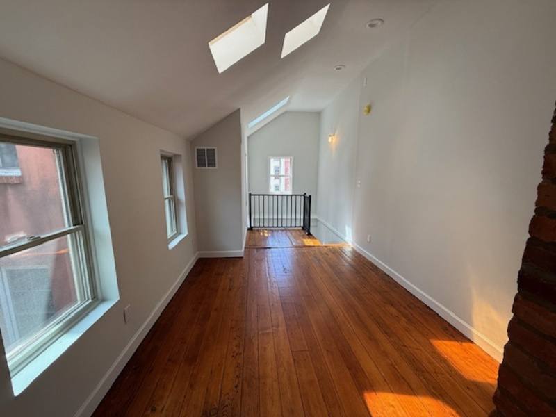Townhouse for rent at 24 E Henrietta St #1, Baltimore, MD 21230