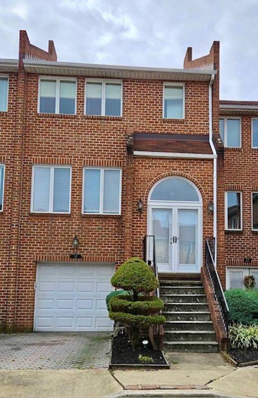 Townhouse for rent at 19 Glasshouse Garth #1, Nottingham, MD 21236
