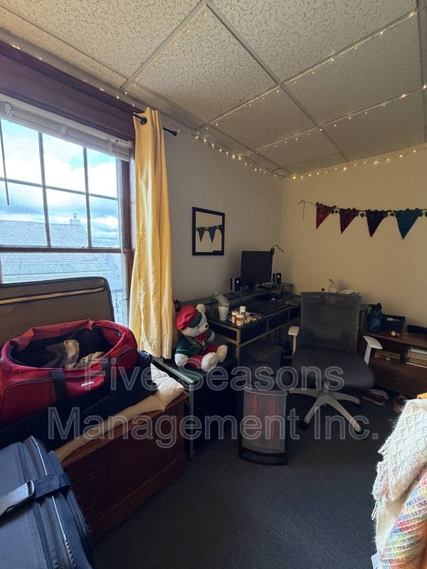 Apartment for rent at 465-467 Colchester Ave #2, Burlington, VT 05401