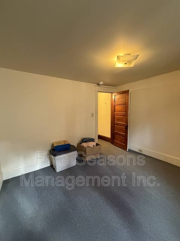 Apartment for rent at 465-467 Colchester Ave #2, Burlington, VT 05401