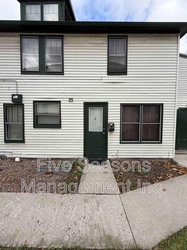 Apartment for rent at 465-467 Colchester Ave #2, Burlington, VT 05401