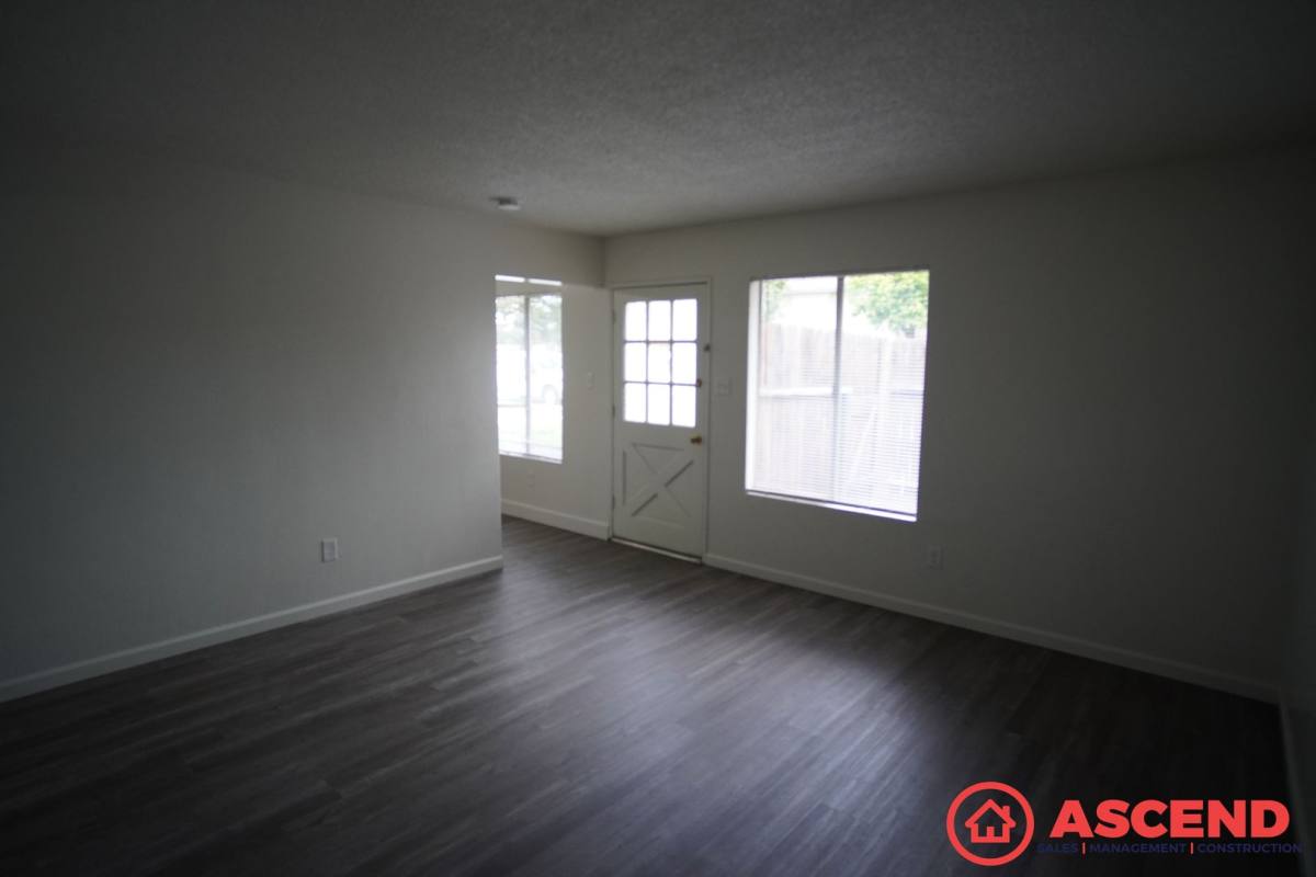 Apartment for rent at 4717 Buckley Way, Bakersfield, CA 93309