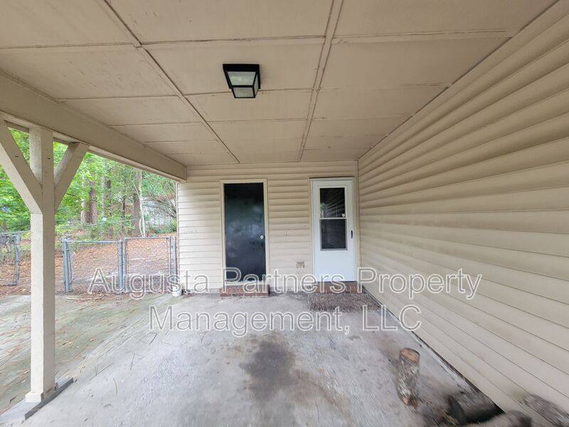 House for rent at 3528 Woodlake Rd, Hephzibah, GA 30815