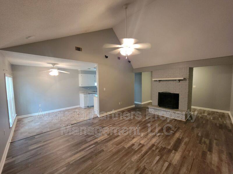 House for rent at 3528 Woodlake Rd, Hephzibah, GA 30815