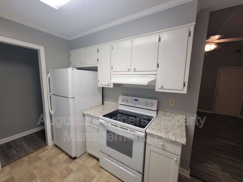 House for rent at 3528 Woodlake Rd, Hephzibah, GA 30815