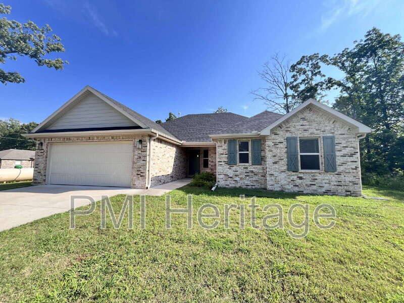 House for rent at 24 Bonhill Lane, Bella Vista, AR 72715