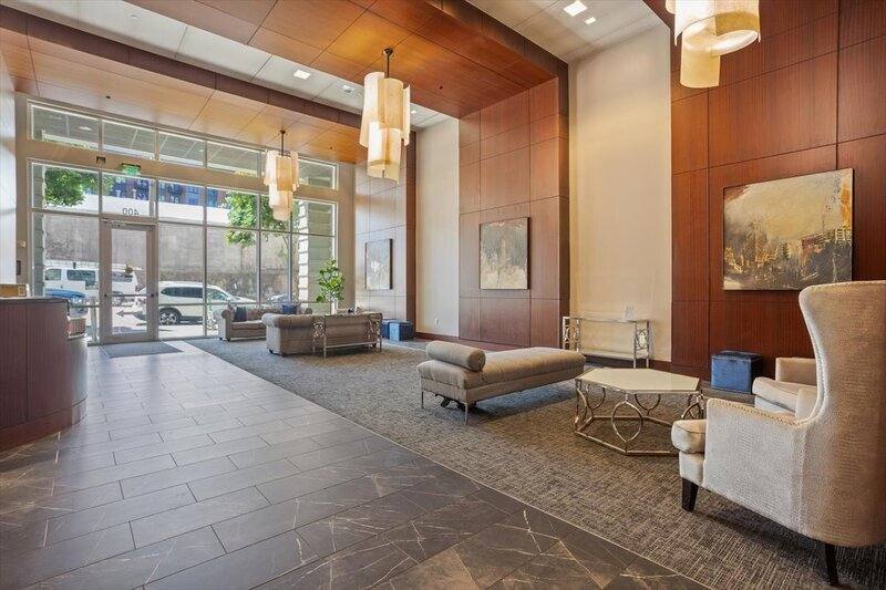 Condo for rent at 400 W N St #610-1, Raleigh, NC 27603