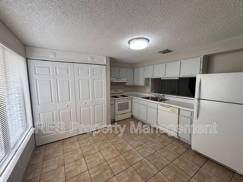 Townhouse for rent at 4974 Sanoma Village, Orlando, FL 32808