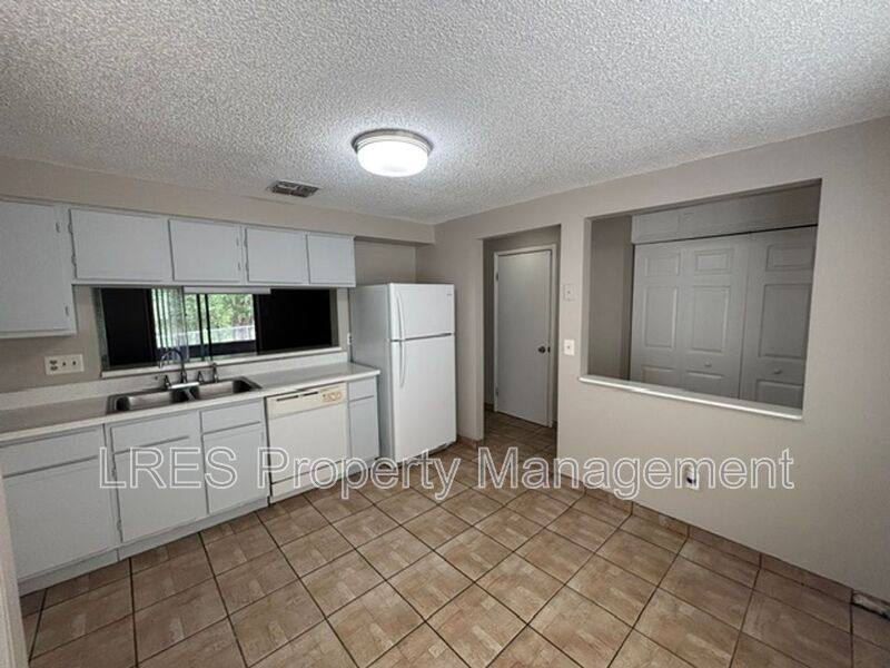 Townhouse for rent at 4974 Sanoma Village, Orlando, FL 32808