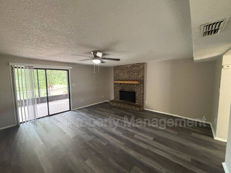 Townhouse for rent at 4974 Sanoma Village, Orlando, FL 32808