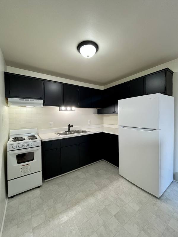 Apartment for rent at 720 Harrison Blvd #20, Lincoln Park, MI 48146