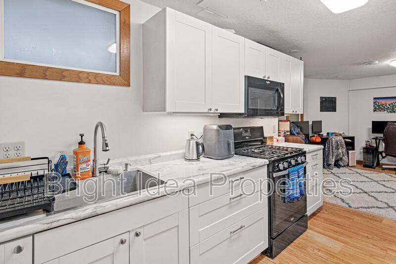 Apartment for rent at 2535 Aldrich Ave S #3, Minneapolis, MN 55405