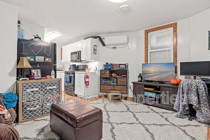 Apartment for rent at 2535 Aldrich Ave S #3, Minneapolis, MN 55405
