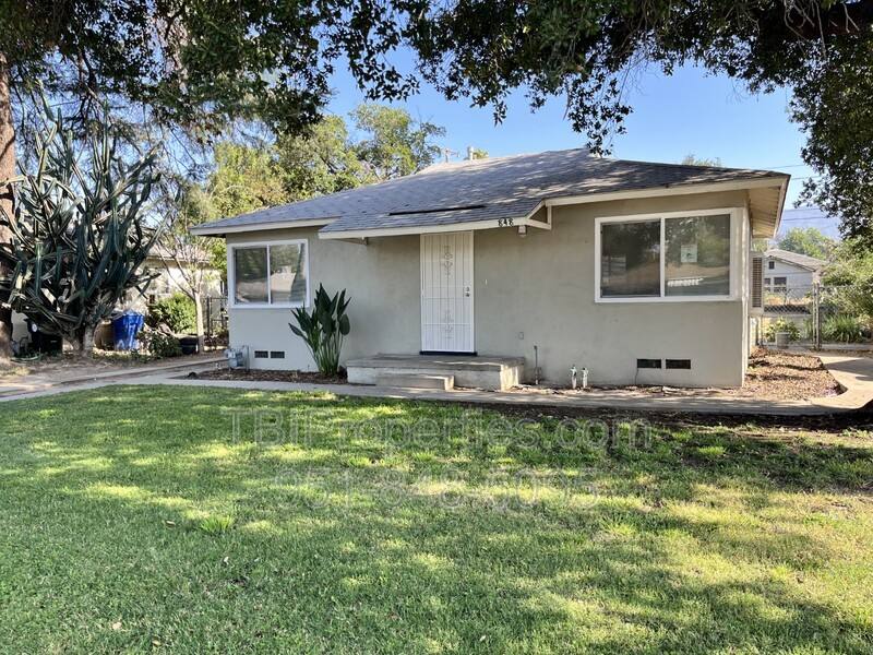 House for rent at 848 W 29th St, San Bernardino, CA 92405