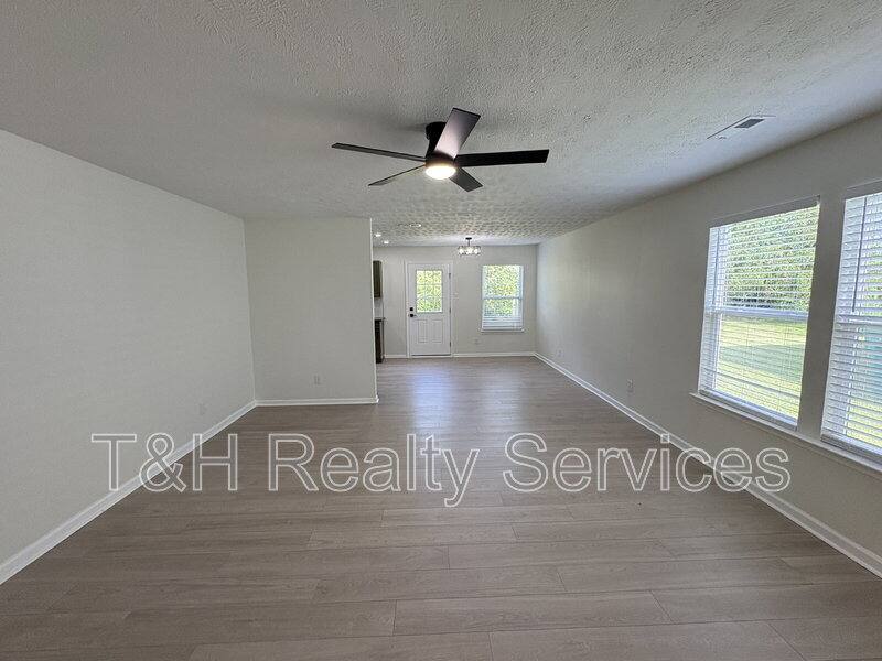 House for rent at 2145 Shadowbrook Dr, Plainfield, IN 46168