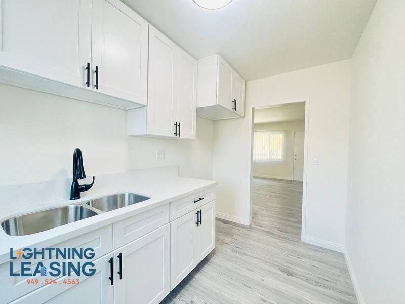Apartment for rent at 251 S Loma Dr #12A, Los Angeles, CA 90026