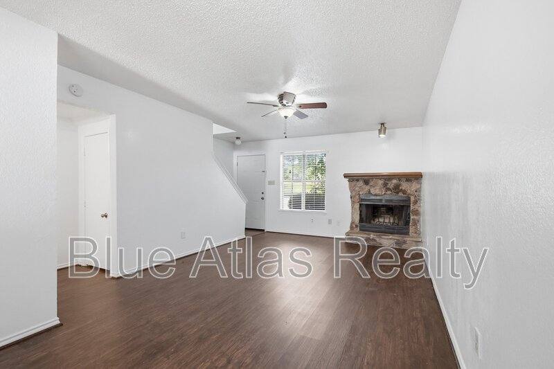 Townhouse for rent at 2713 Wimbledon Court #D, Garland, TX 75041