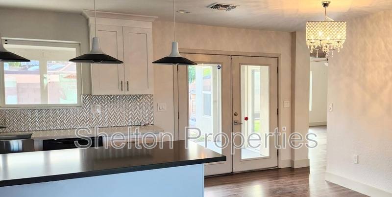 House for rent at 3129 E Turney Ave, Phoenix, AZ 85016