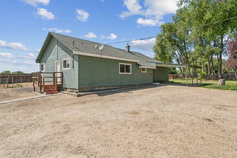 House for rent at 8799 Highway 44, Middleton, ID 83644