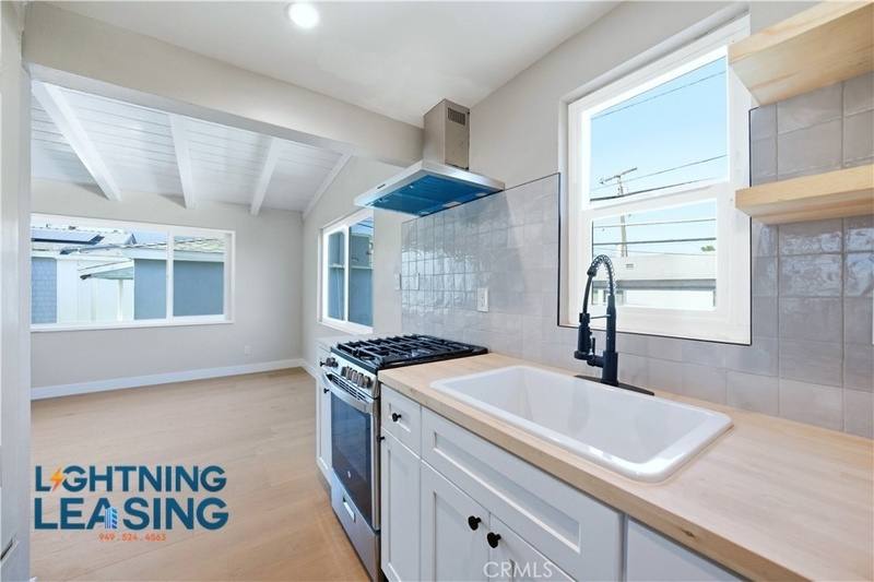 Apartment for rent at 5339 E Ocean Blvd #C, Long Beach, CA 90803