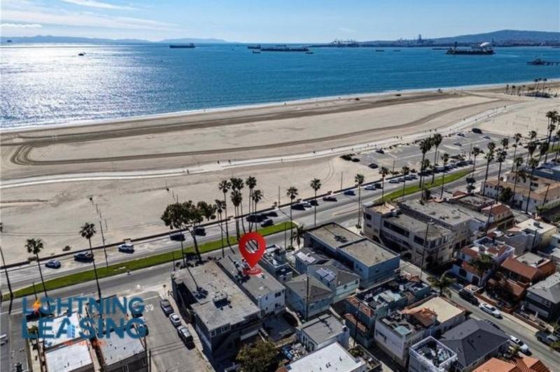 Apartment for rent at 5339 E Ocean Blvd #C, Long Beach, CA 90803