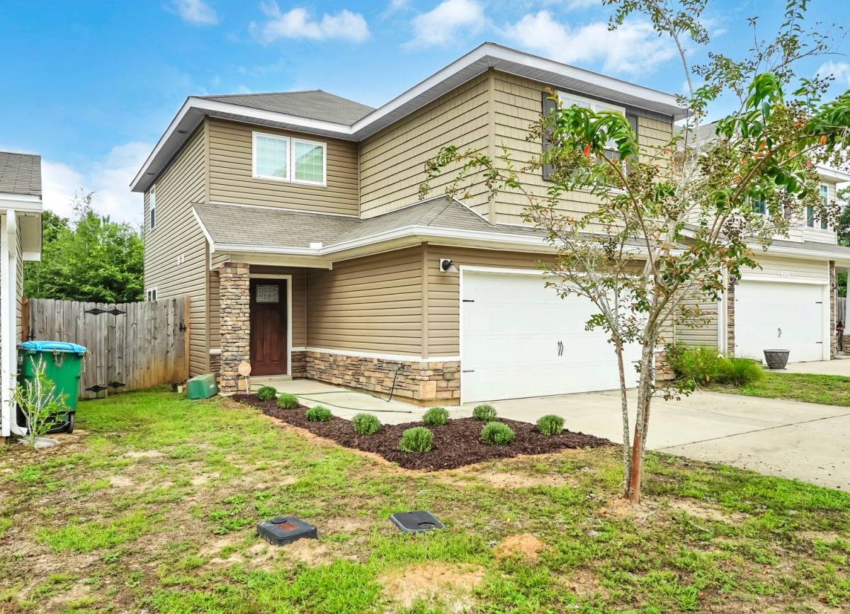 House for rent at 220 Wainwright Dr, Crestview, FL 32539