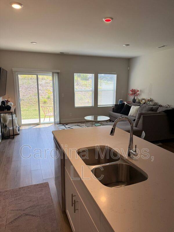 House for rent at 26 Centimeters Dr, Mauldin, SC 29662