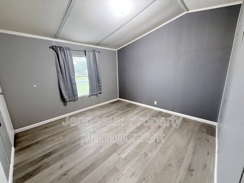 House for rent at 1115 N Crocker St, Sulphur, LA 70663