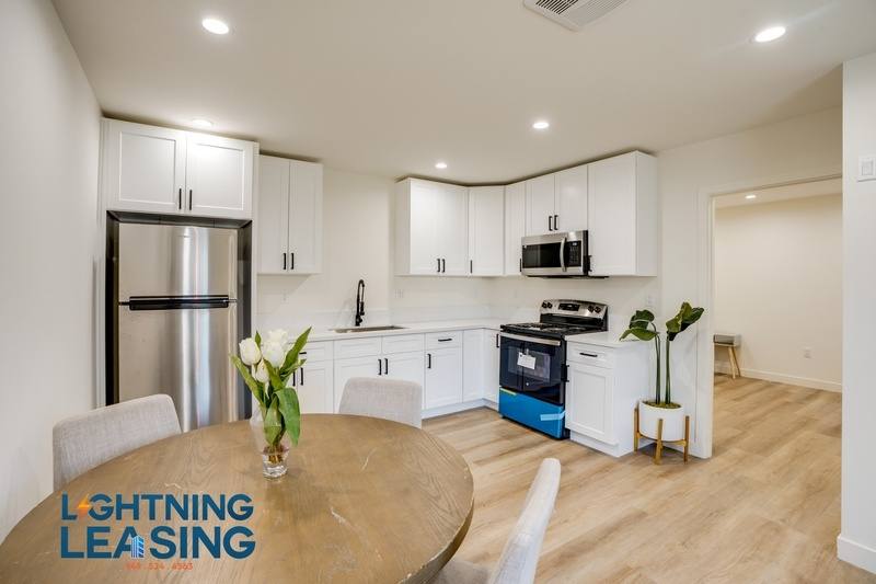 Apartment for rent at 12304 Burbank Blvd #15, Valley Village, CA 91607