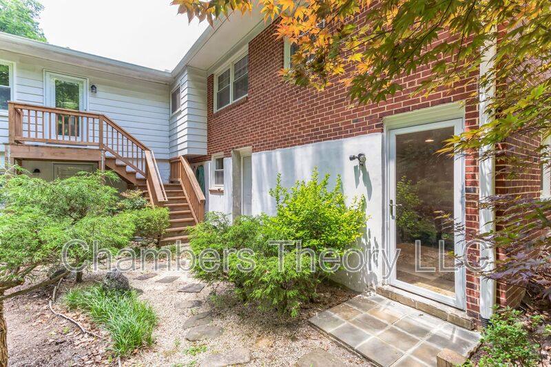 House for rent at 10211 Fox Lane, Fairfax, VA 22030