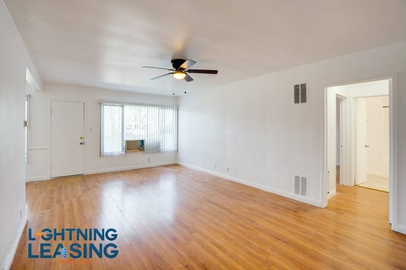 Apartment for rent at 12310 Chandler Blvd #21, Valley Village, CA 91607