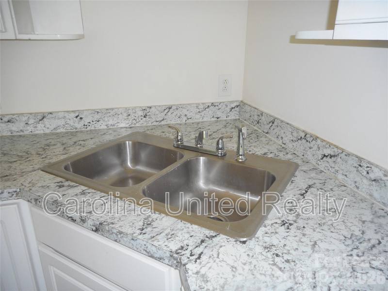 House for rent at 5901 Meadow Hill Dr, Charlotte, NC 28212