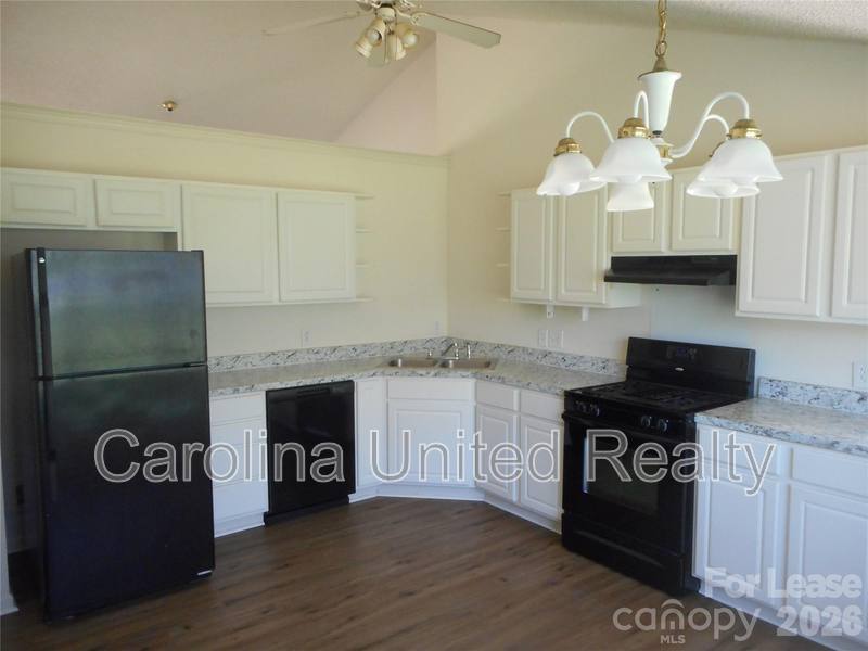 House for rent at 5901 Meadow Hill Dr, Charlotte, NC 28212