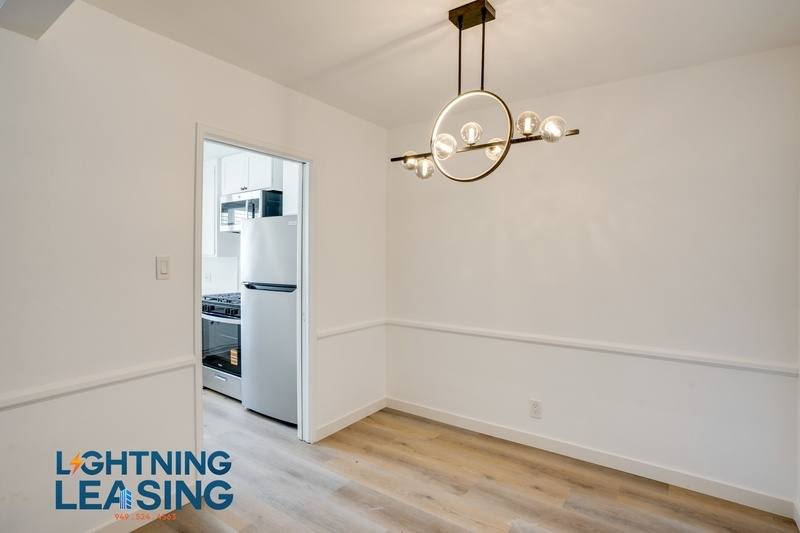 Apartment for rent at 12310 Chandler Blvd #37, Valley Village, CA 91607