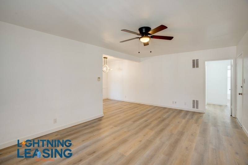 Apartment for rent at 12310 Chandler Blvd #37, Valley Village, CA 91607