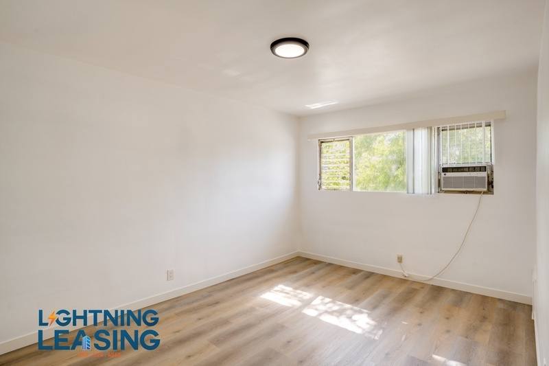 Apartment for rent at 12310 Chandler Blvd #37, Valley Village, CA 91607