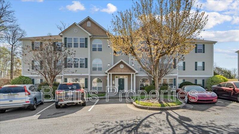 Apartment for rent at 6118 Hedgecock Circle #3-B, High Point, NC 27265